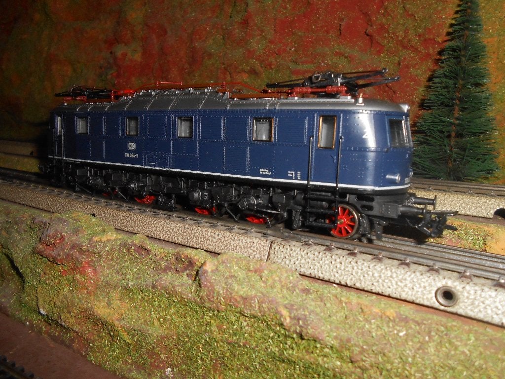 Märklin 3368, E-loc Br 118 blauwe uitvoering van de DB, Wisselstroom, Locomotief, Analoog, Ophalen of Verzenden