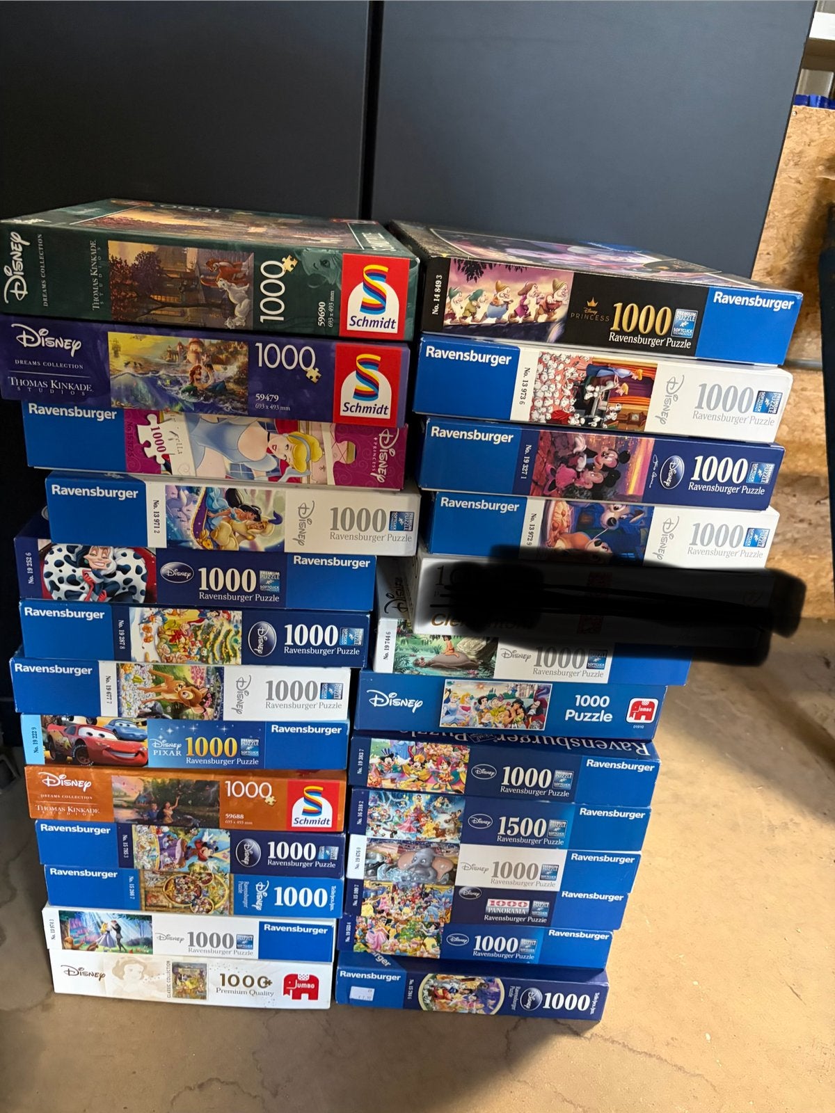 25 disney puzzels in 1 koop, Ophalen, 500 t/m 1500 stukjes, Zo goed als nieuw