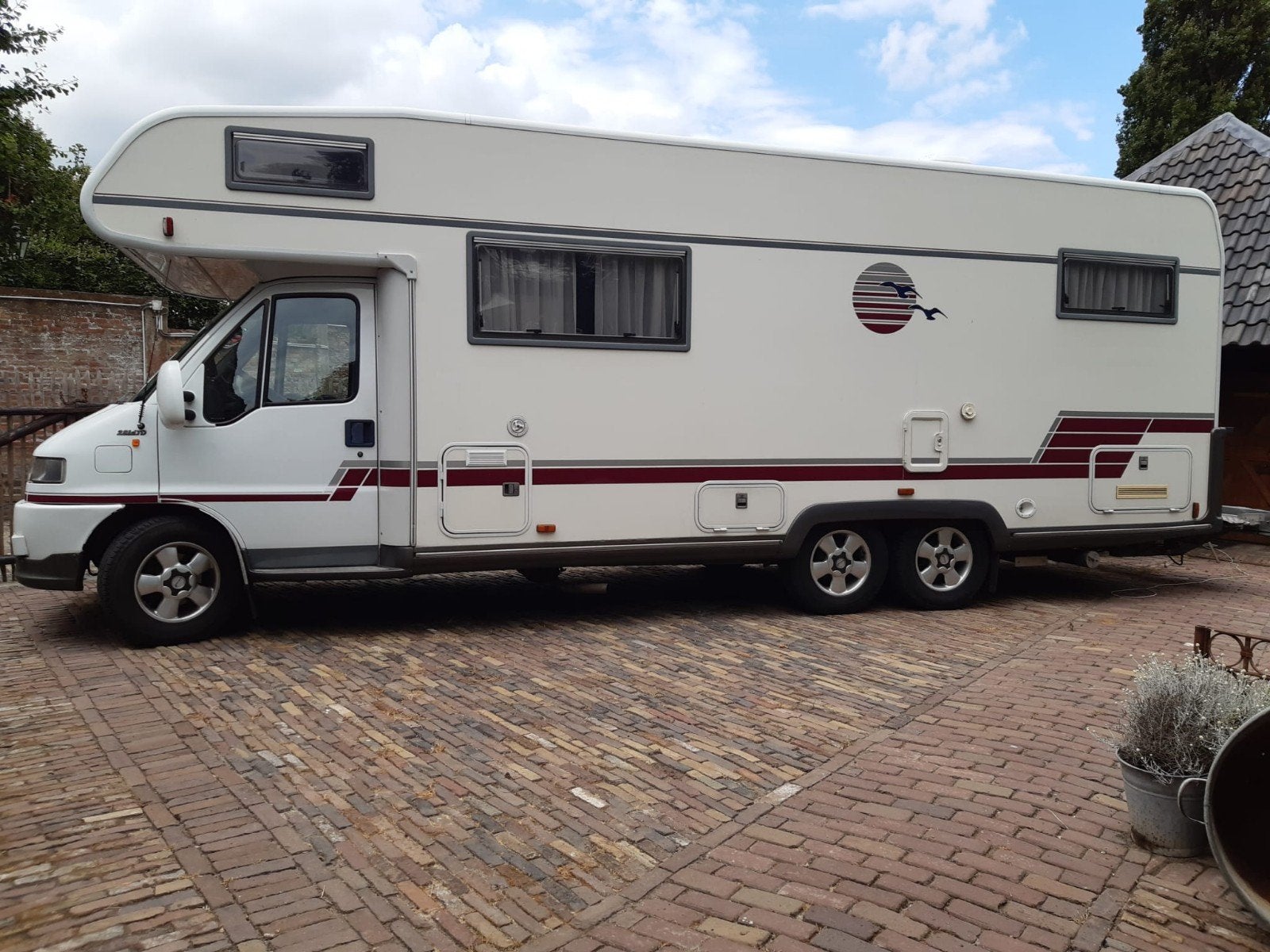 Eura Mobil camper, Fiat ducato 2.8 JTD, alkoof,  XXL garage, Caravans en Kamperen, Campers, Alkoof, Ringverwarming, Buitenlamp