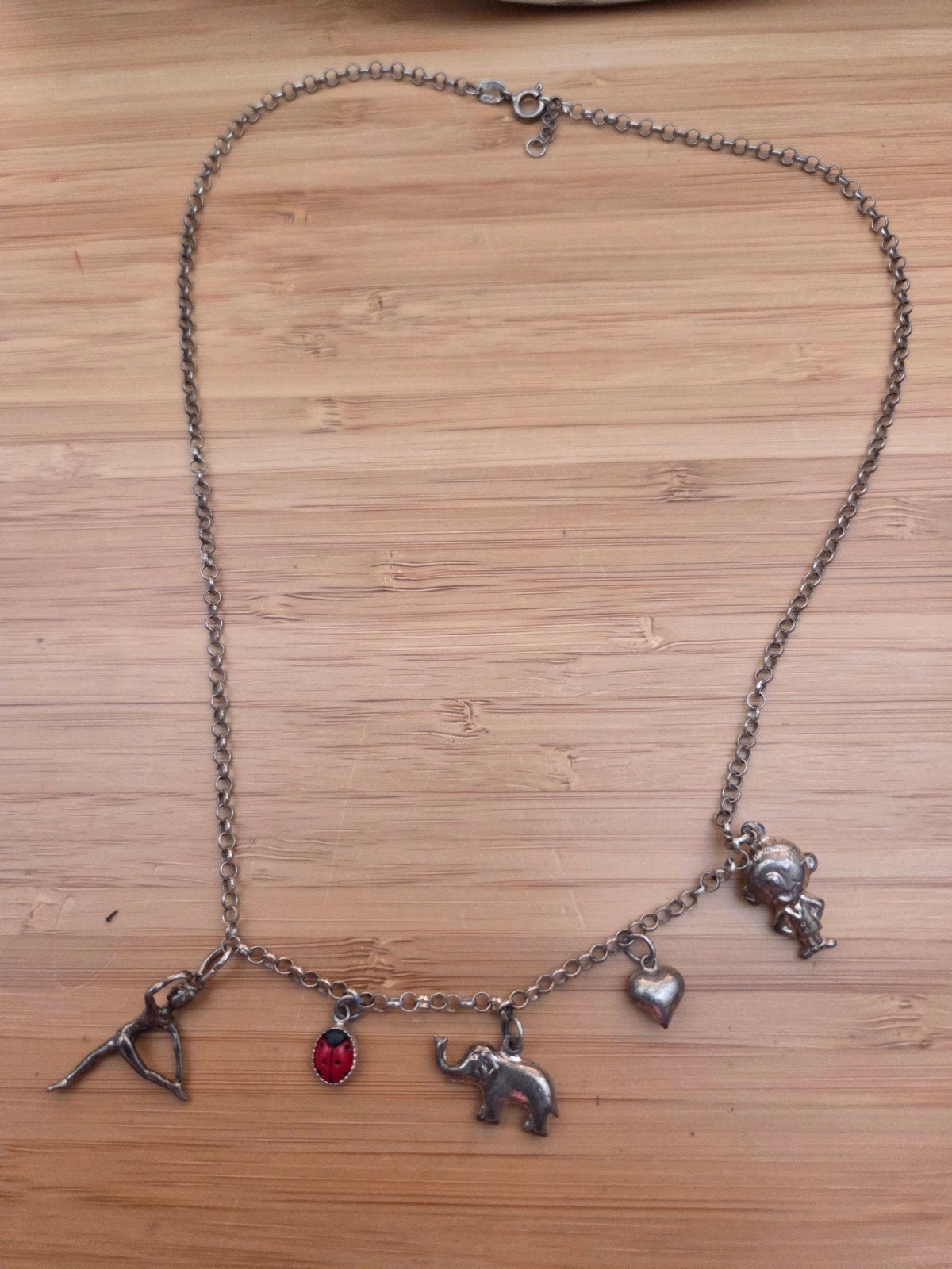 Vintage bedelketting – echt zilver met leuke bedeltjes, Sieraden, Tassen en Uiterlijk, Kettingen, Verzenden, Zilver, Overige materialen