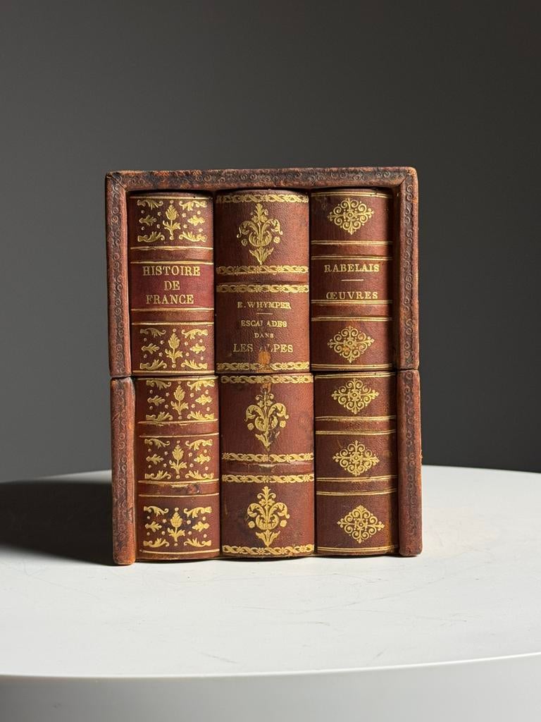 Kistje Faux Book Frankrijk 20e eeuw, Ophalen, Zo goed als nieuw, Minder dan 50 cm