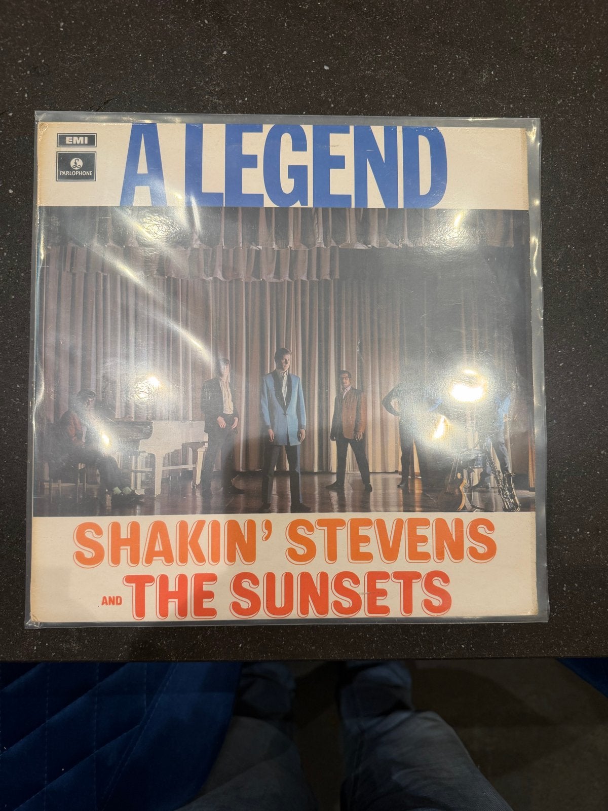 Shakin' Stevens and The Sunsets - A Legend LP (Pop, Rock), Cd's en Dvd's, LP, Gebruikt, Pop, Originele persing
