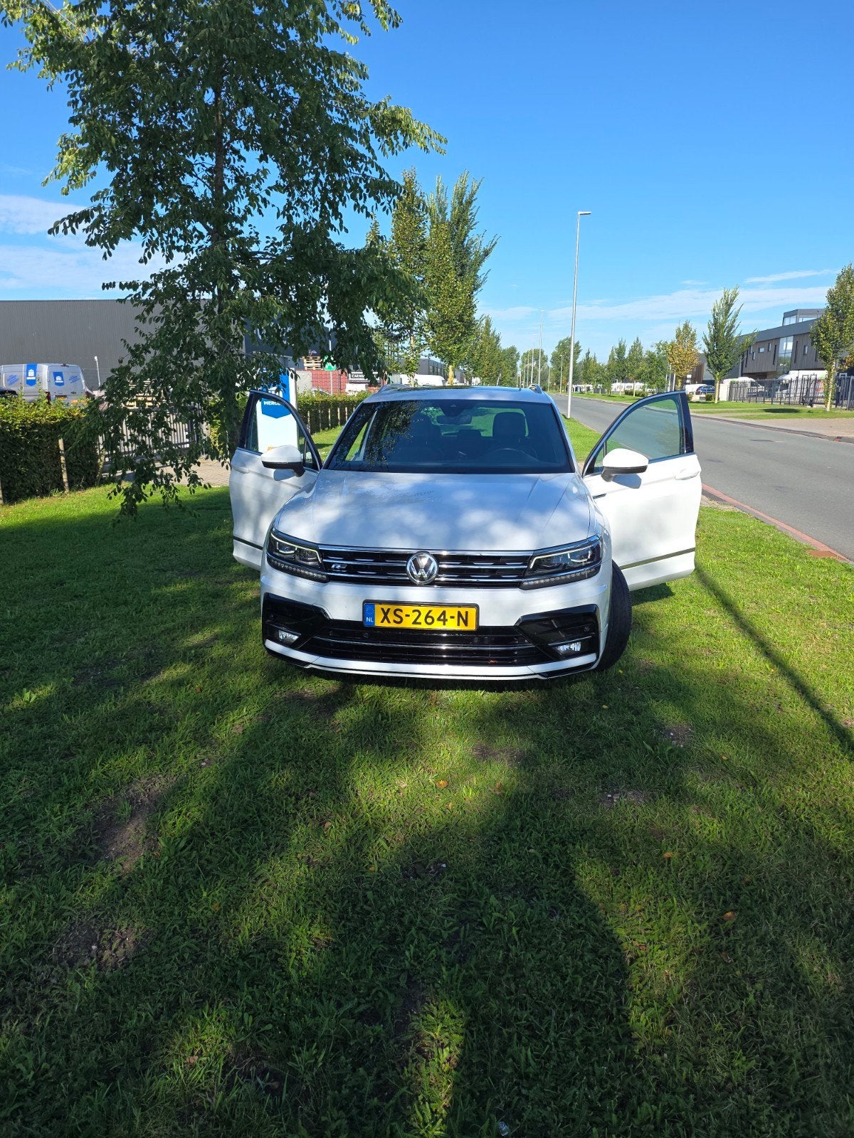 Volkswagen Tiguan 1.4 TSI 150pk 4Motion DSG 2018 Wit, Auto's, Volkswagen, Automaat, 1800 kg, 4 cilinders, Wit