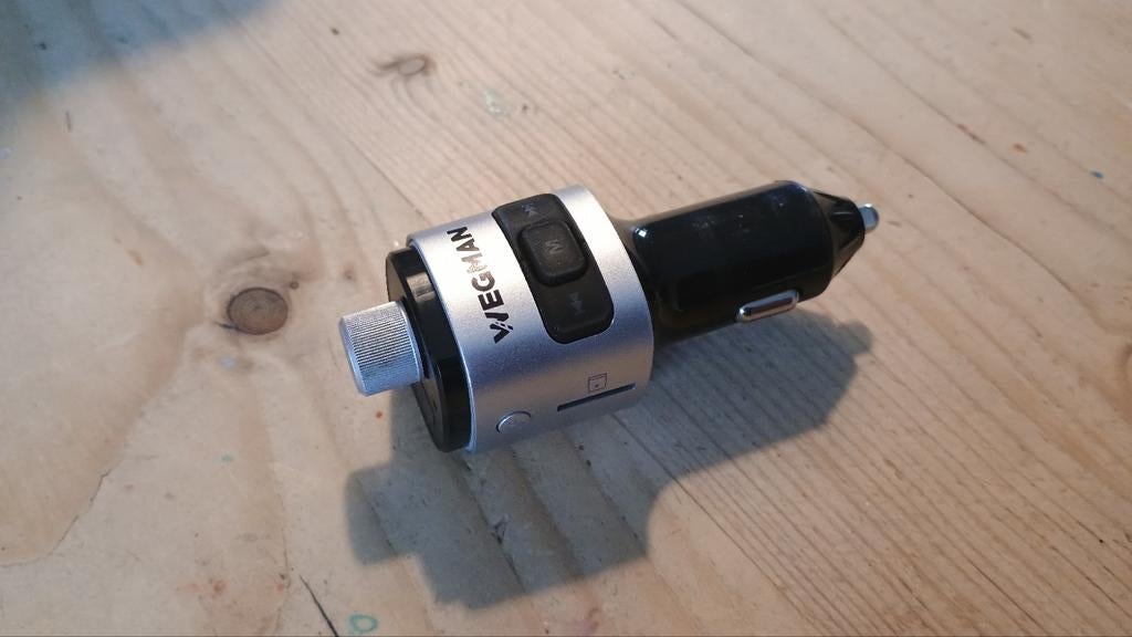 Wegman Bluetooth FM Transmitter Auto Carkit, Ophalen of Verzenden