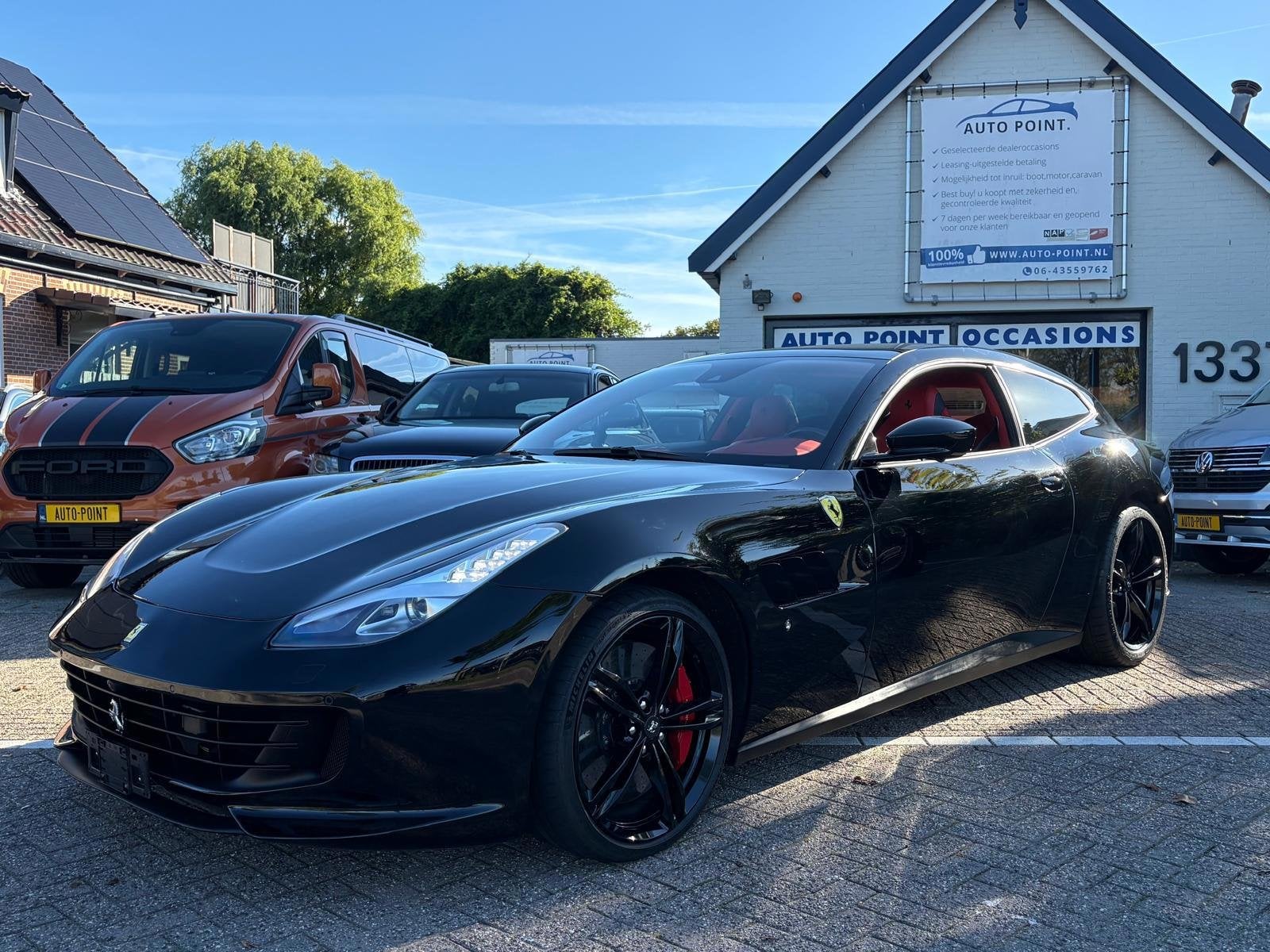 Ferrari GTC4Lusso 6.3 V12 690PK 4WD/PANO/CARBON/P-DISPLAY/LI, Auto's, Automaat, Dealer onderhouden, 12 cilinders, Leder