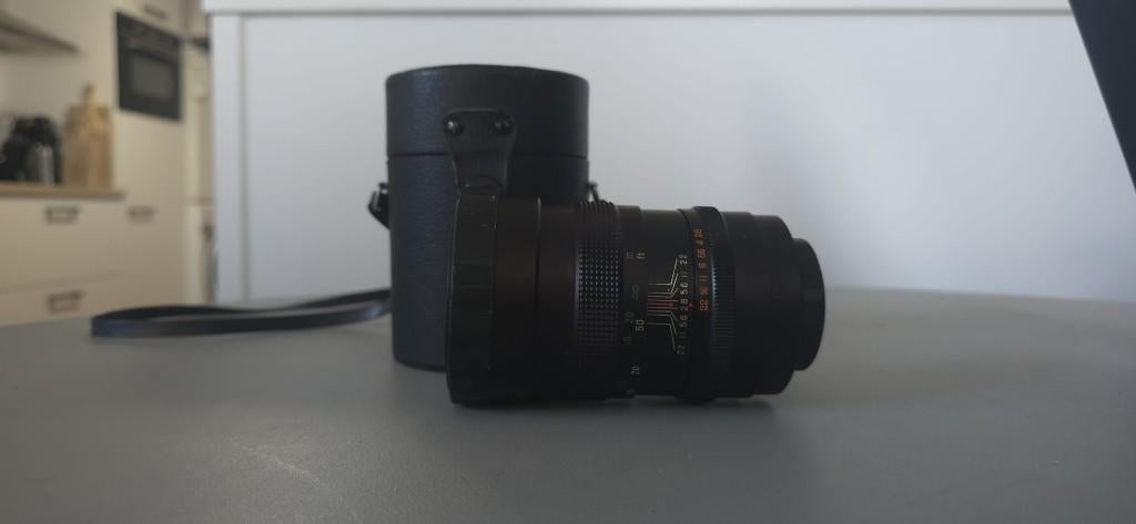 Pallas Auto Tele 135mm f/2.8 lens + case, Ophalen of Verzenden, Gebruikt, Telelens