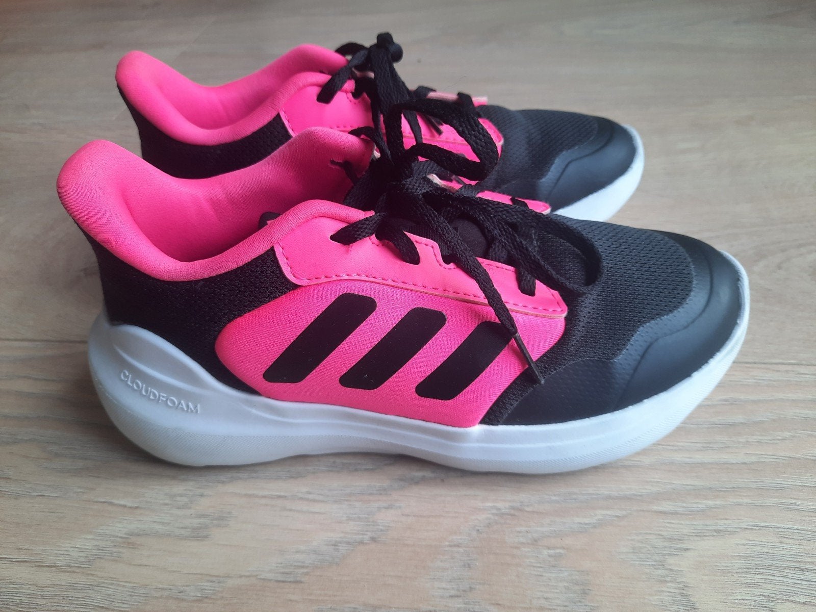 Adidas sneakers maat 36 - Zwart/Roze, Kleding | Dames, Schoenen, Adidas, Zwart, Ophalen of Verzenden, Sneakers of Gympen