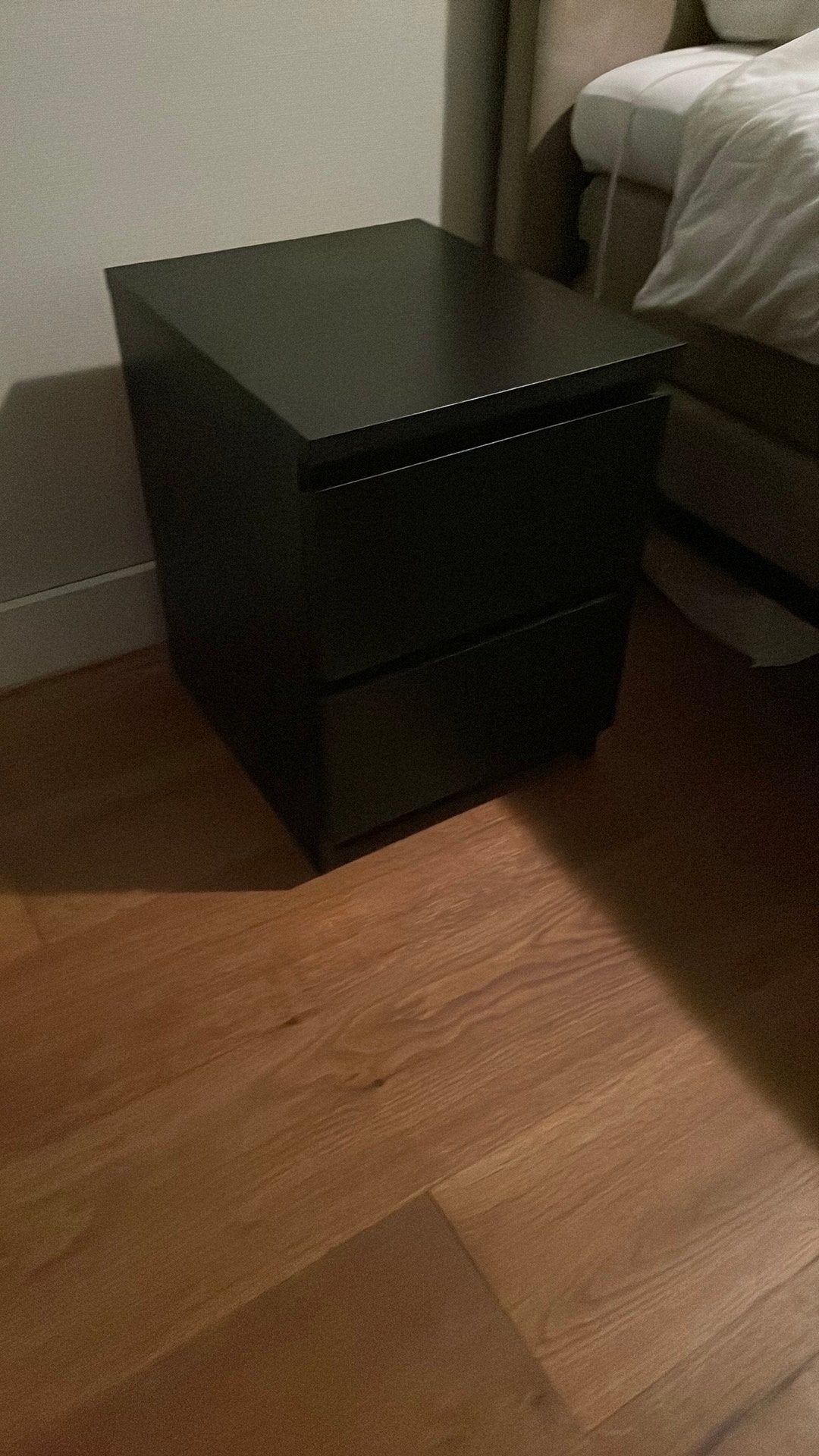Twee Nachtkastjes, Malm Ikea, Ophalen, Overige materialen, Zo goed als nieuw, Minder dan 100 cm