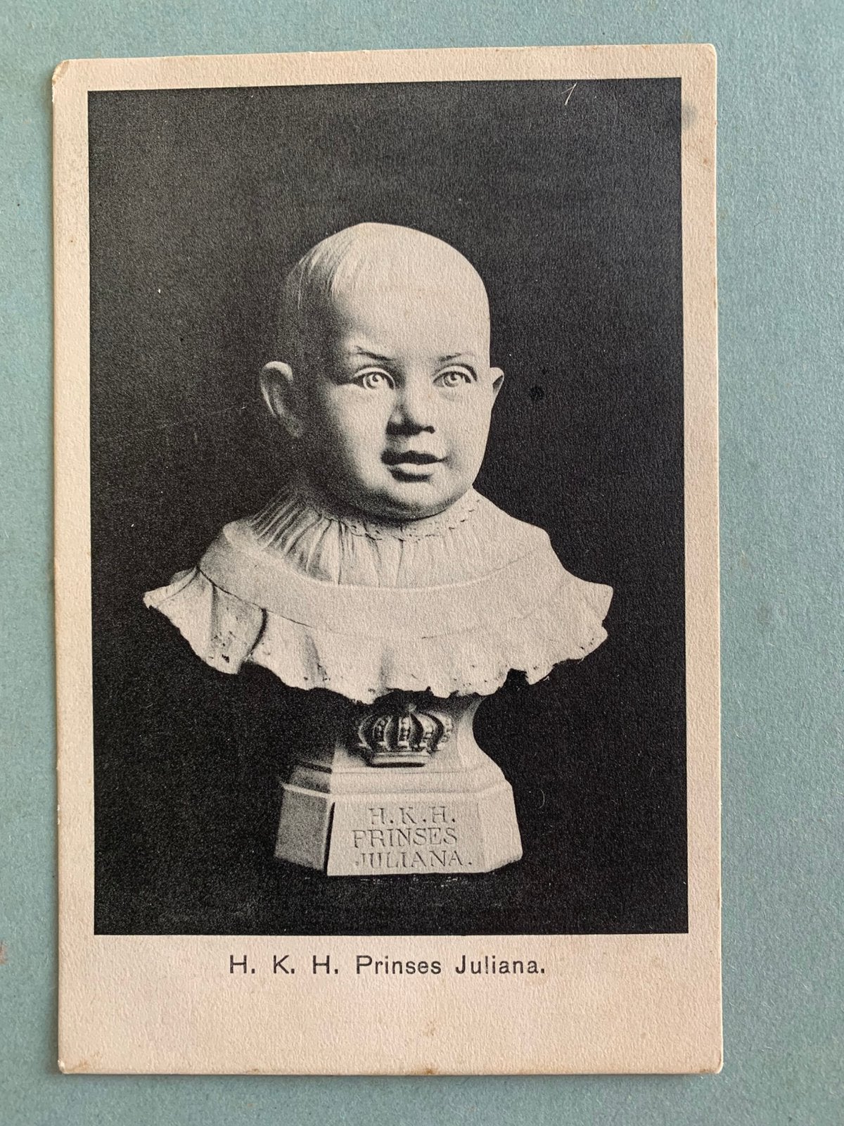 Kinderborstbeeld Prinses Juliana, Ophalen of Verzenden, Zo goed als nieuw, Kaart, Foto of Prent