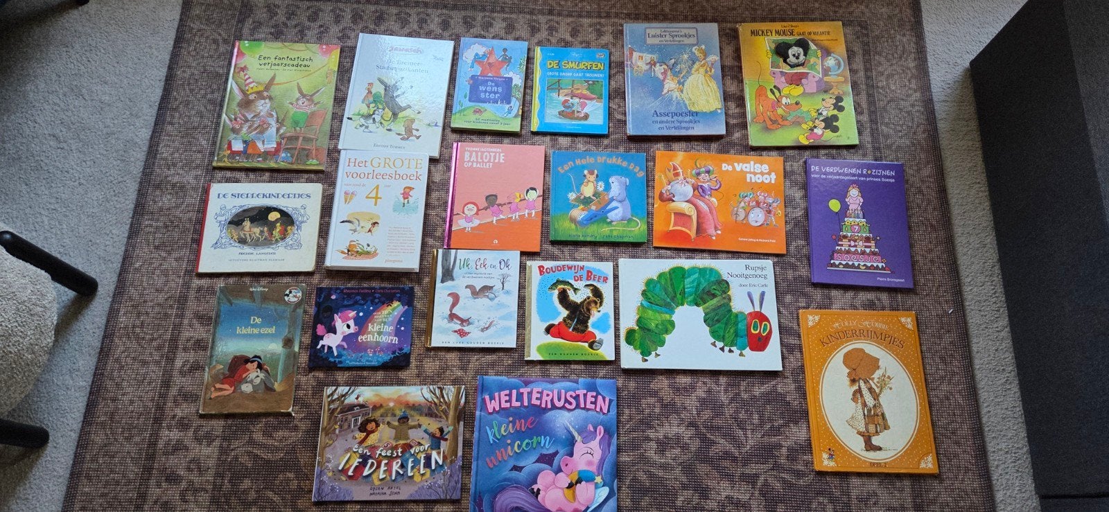 Tas met diverse kinderboeken, Ophalen, Gelezen, Fictie algemeen