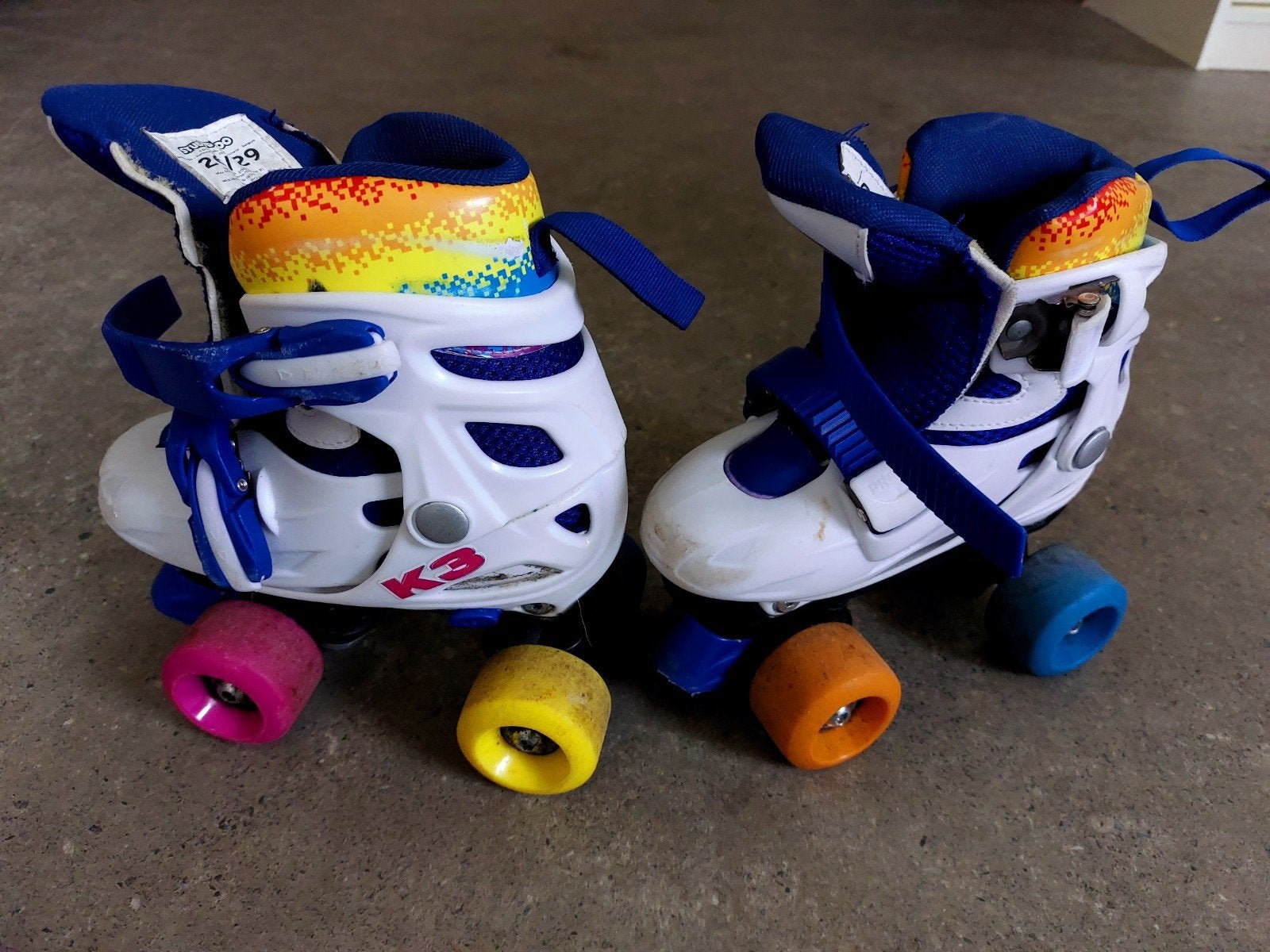 Rolschaatsen K3 maat 26-29, Kinderen en Baby's, Speelgoed | Buiten | Rolschaatsen, Ophalen