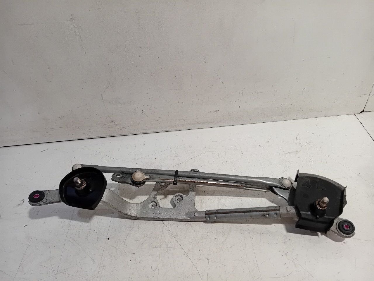 Ruitenwisser mechaniek voor Toyota Yaris, Onderdelen@venauto.nl, Van der Ven Autorecycling B.V., Gebruikt, Ettenseweg 76, 4706 PB Roosendaal, The Netherlands