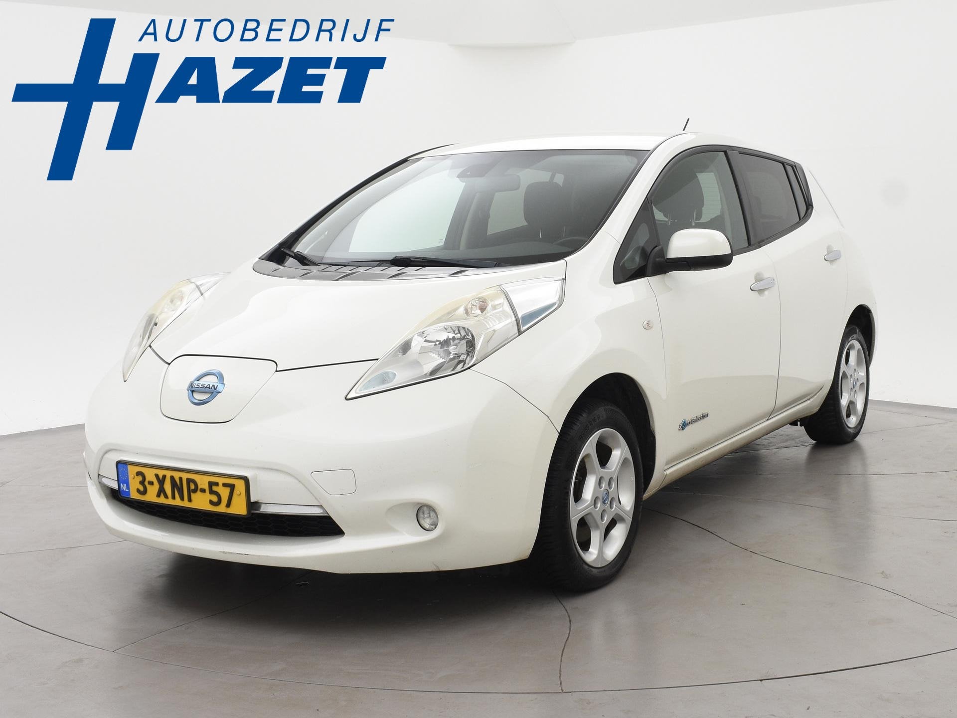 Nissan LEAF ACENTA 24 KWH INCL. ACCU + STANDKACHEL | STOEL/S, Auto's, Gebruikt, 199 km, Alcantara, Wit