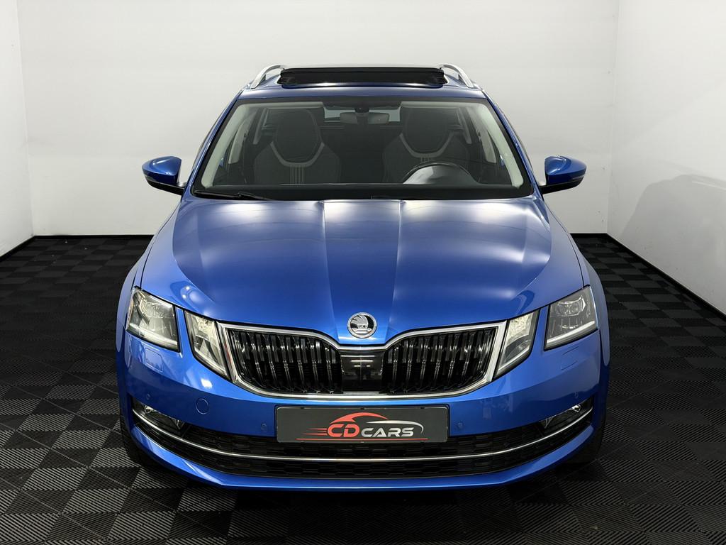 Skoda Octavia Combi 1.0 TSI Greentech Style Business Panoram, Auto's, Skoda, Stof, Euro 6, Blauw, 116 pk