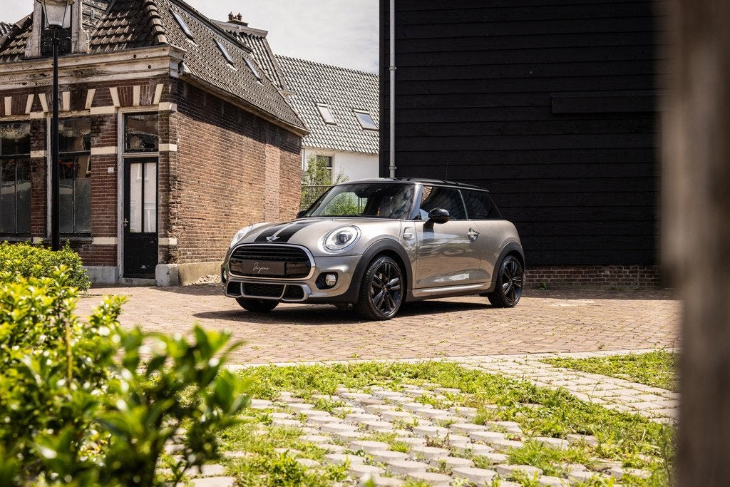 Mini Cooper 1.5 King's Cross JCW Works (136pk) AUT | 1 eig |, Auto's, Mini, 136 pk, Gebruikt, 4 stoelen, 49 €/maand