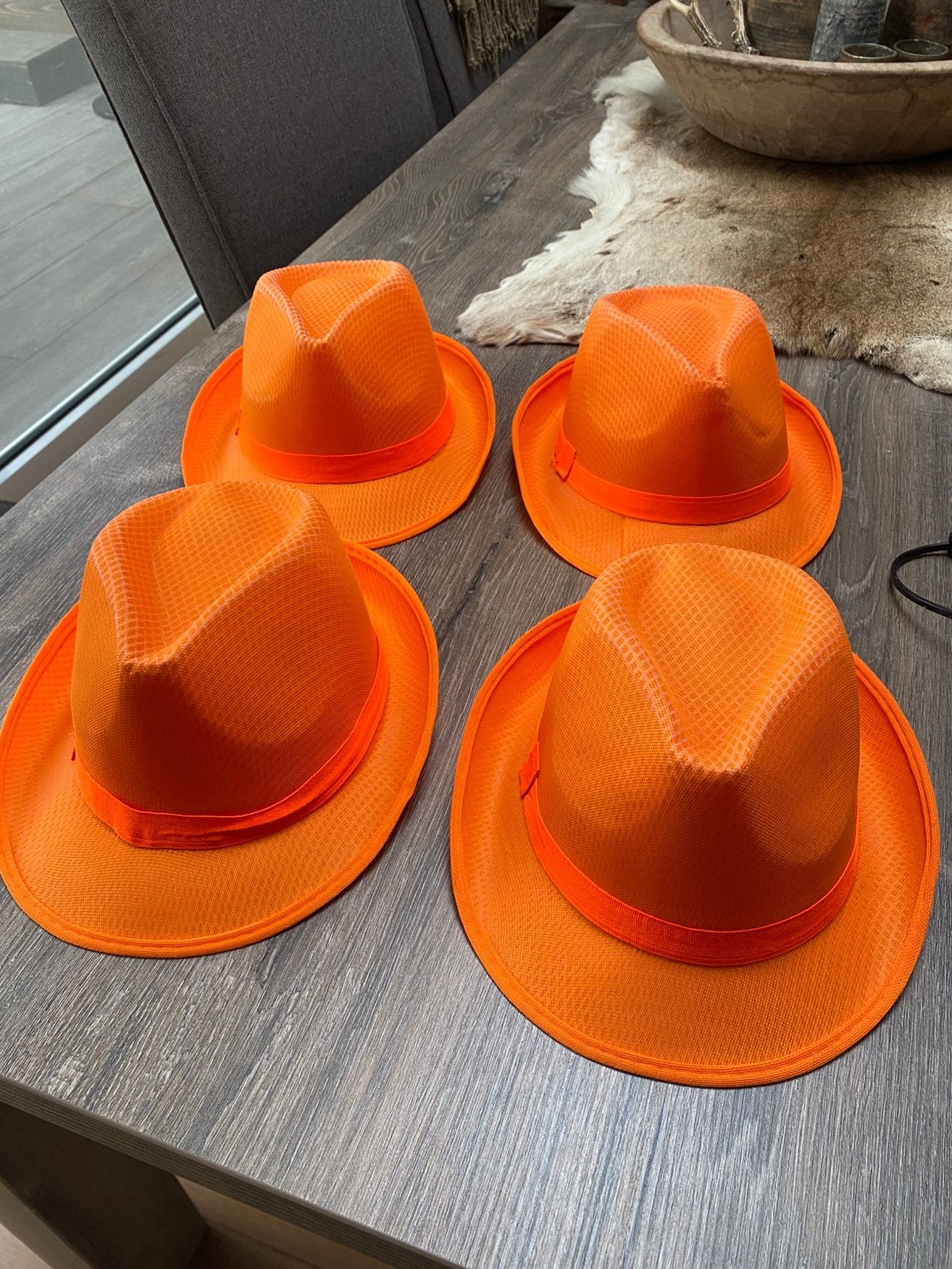 Oranje, Ophalen, Zo goed als nieuw, Oranje of Koningsdag