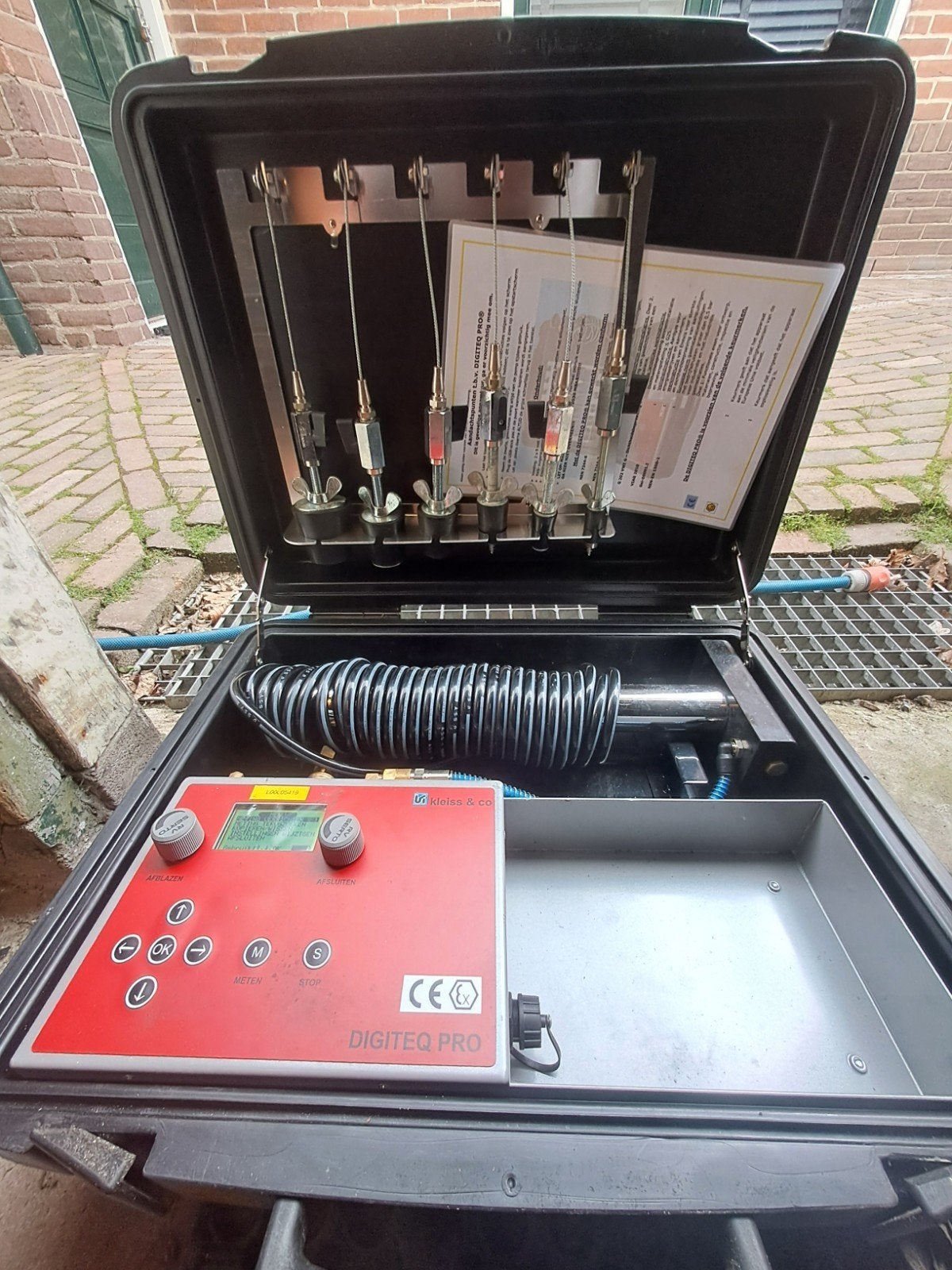 Afperskoffer voor gas, Ophalen