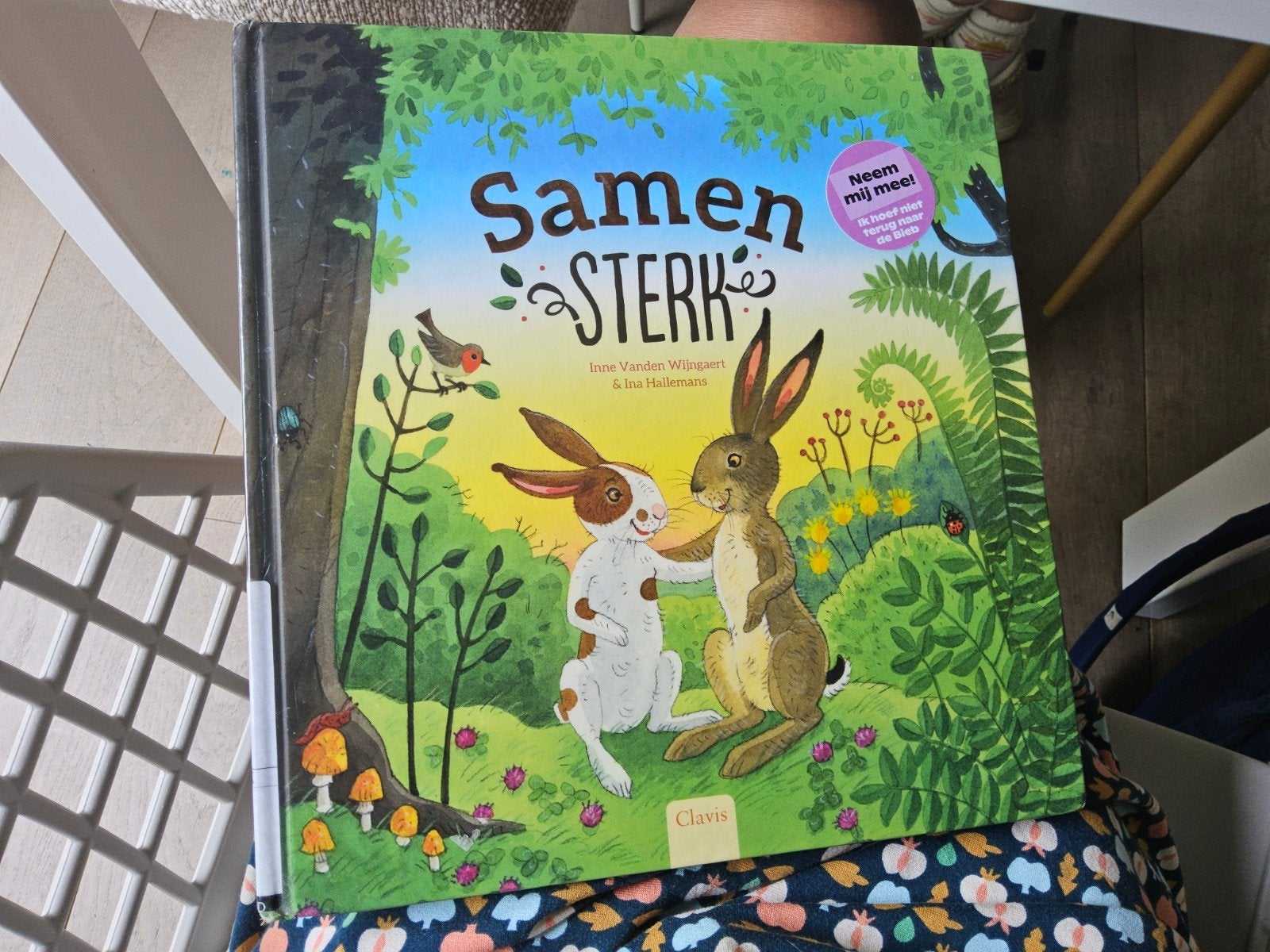Inne Vanden Wijngaert - Samen sterk biebboek, prentenboek, Ophalen of Verzenden, Zo goed als nieuw, Inne Vanden Wijngaert
