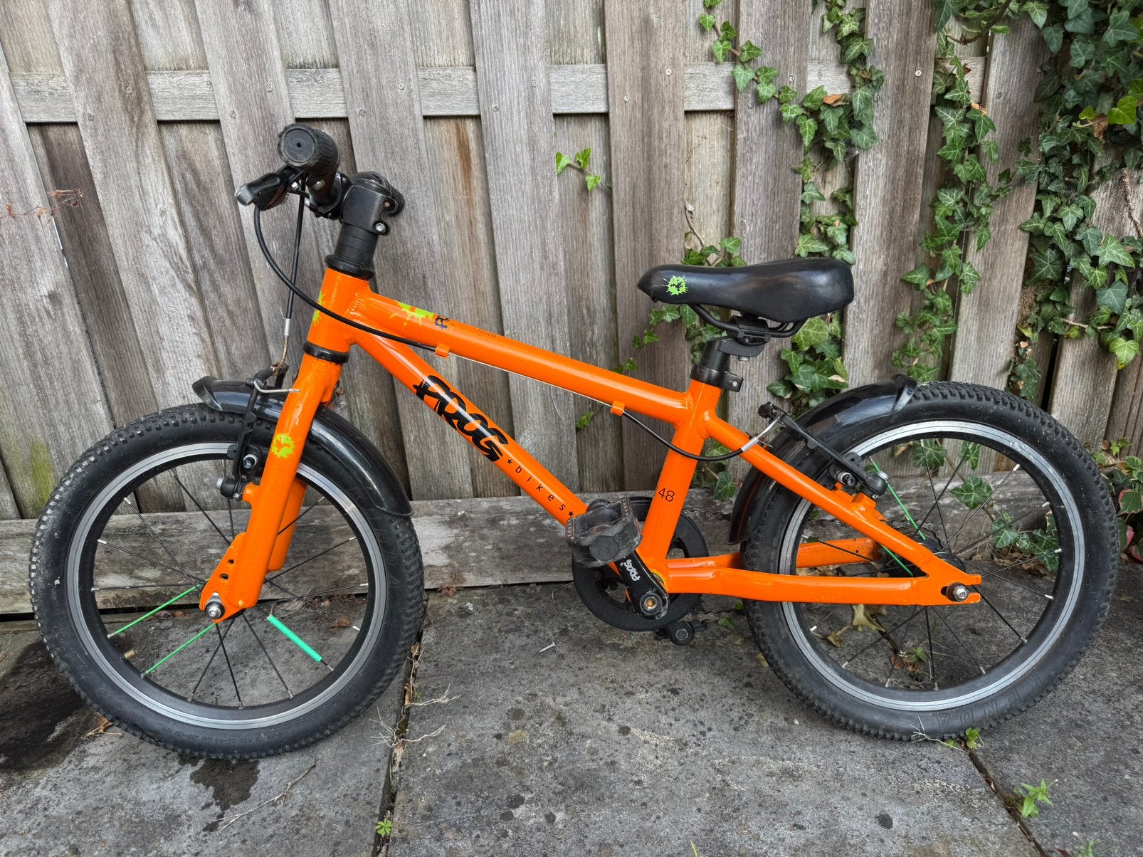 Frog kinderfiets 48 ( 4-6 jaar), Ophalen, Gebruikt, Minder dan 16 inch