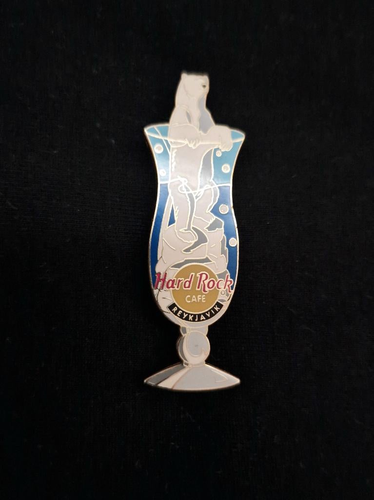 Hard rock cafe Reykavik Polar bear in hurricane glas pin!, Ophalen of Verzenden, Zo goed als nieuw