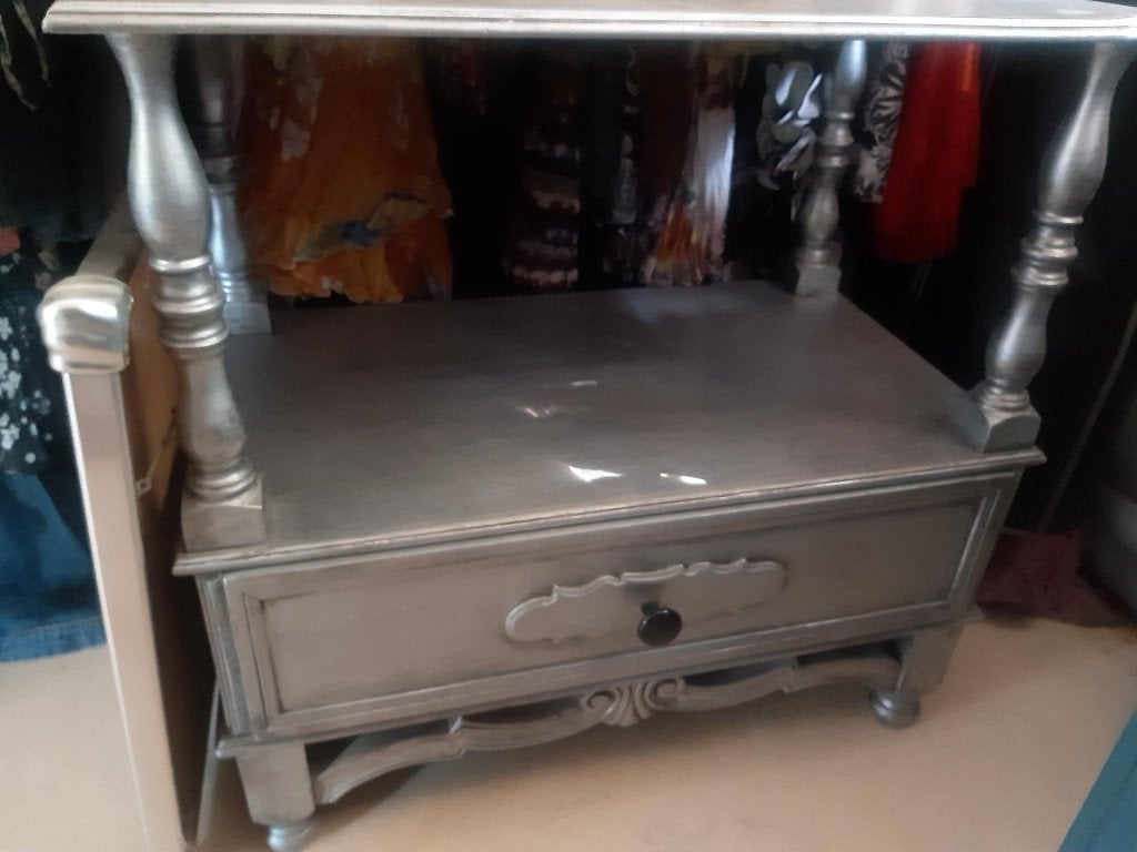 Brocante kastje, Ophalen