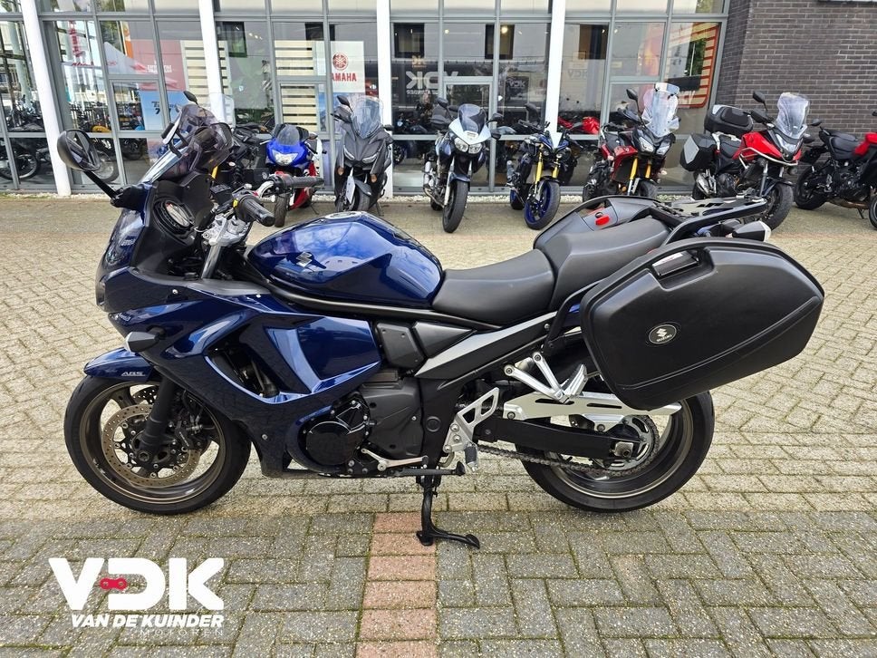 SUZUKI GSX 1250 FA (bj 2011) 70.701 km, Motoren, SUZUKI, 4 cilinders, Motorrijbewijs A, Bedrijf