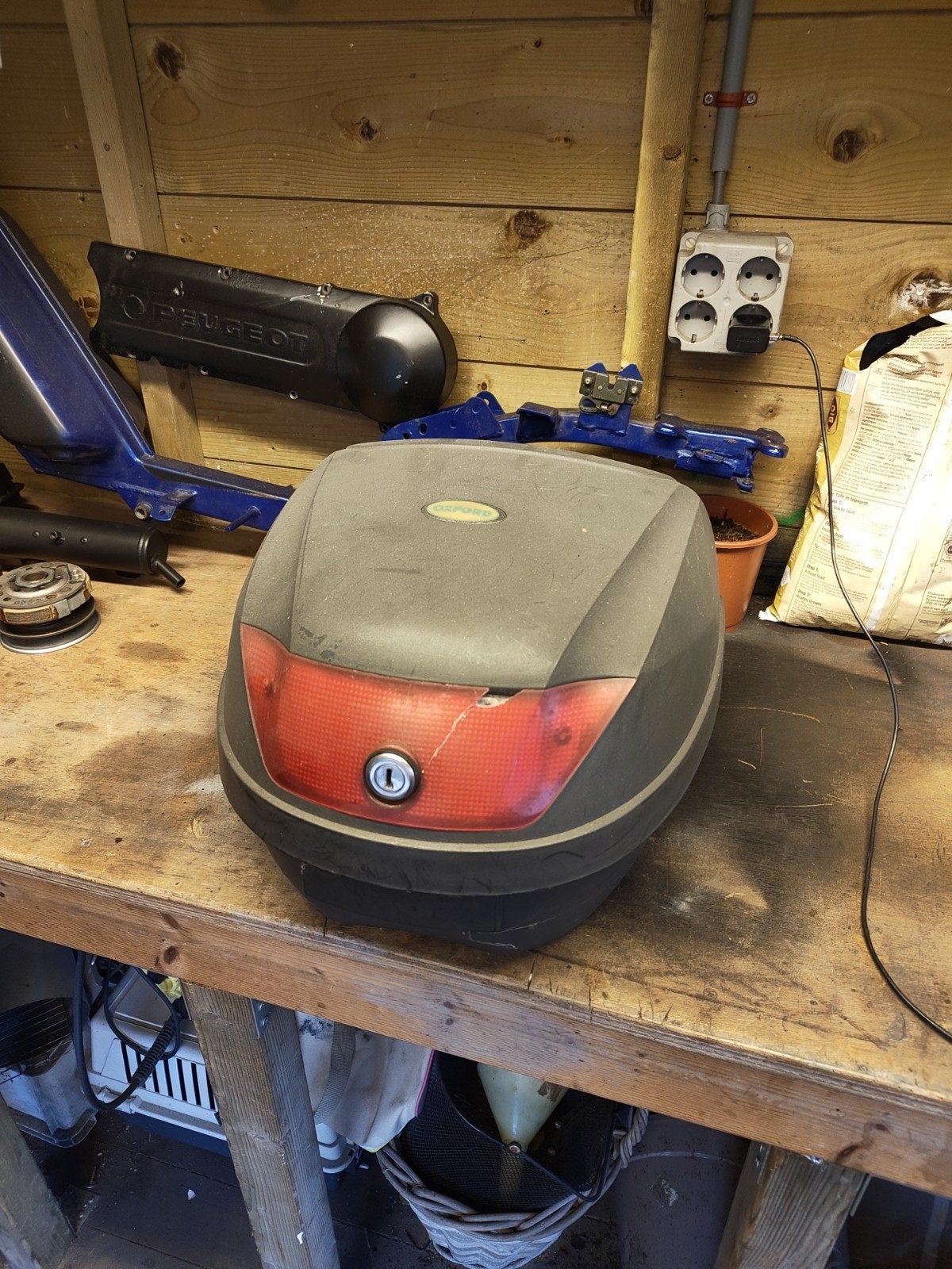 Gebruikte scooter topkoffer peugo fox, Motoren, Ophalen