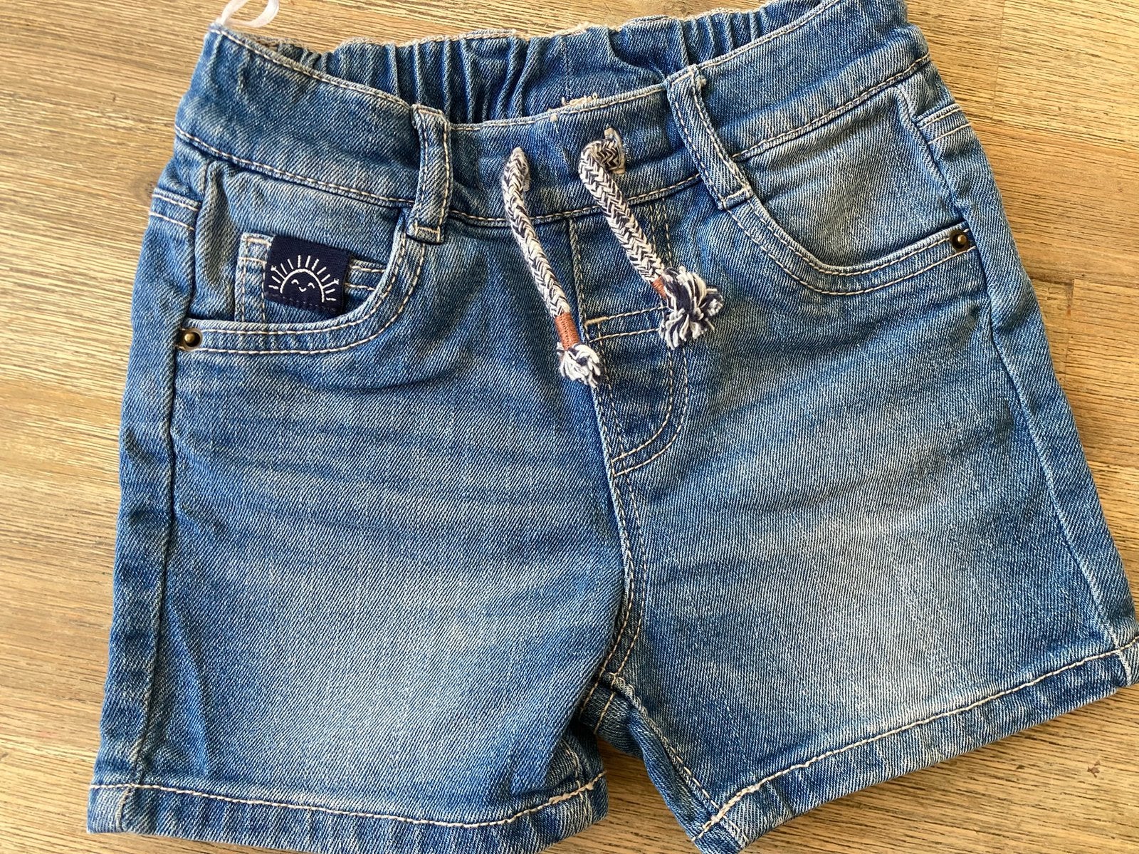 Spijker korte broek maat 80, Kinderen en Baby's, Ophalen of Verzenden, Zo goed als nieuw, Jongetje, Broekje