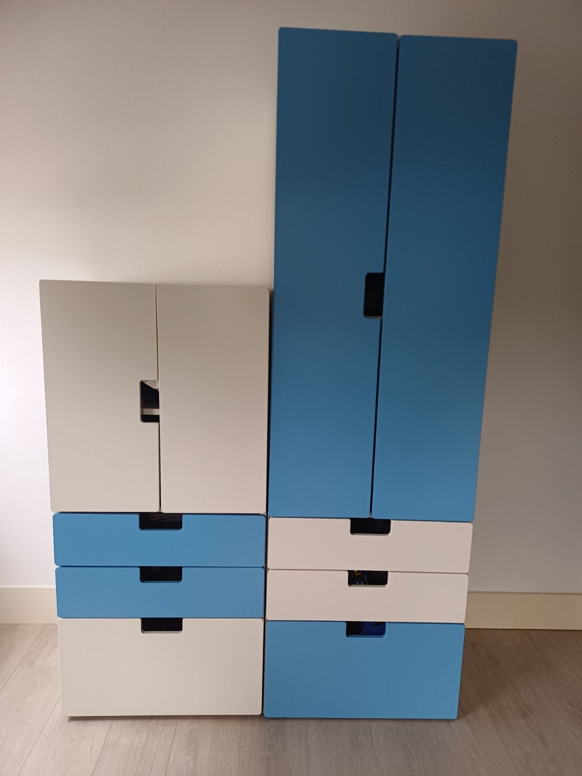 Kinderkast met lades - blauw/wit, Kinderen en Baby's, Kinderkamer | Commodes en Kasten, Ophalen, Gebruikt, Kast, 105 cm of meer