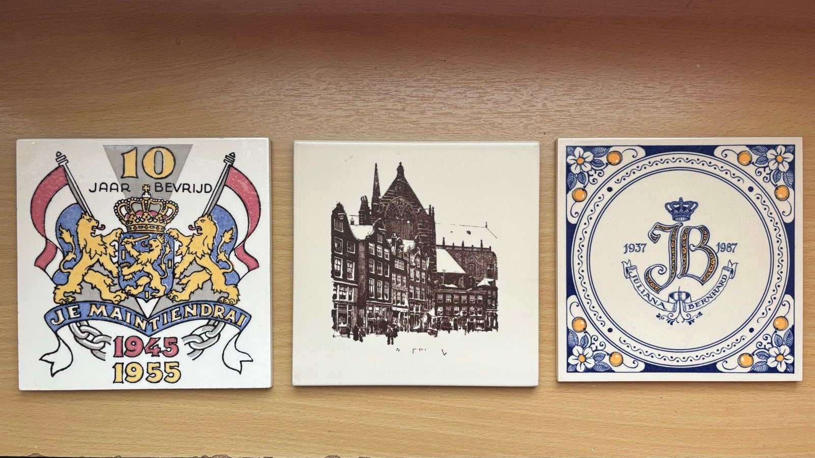 Herdenking Tegels Nederland - Vintage, Antiek en Kunst, Verzenden