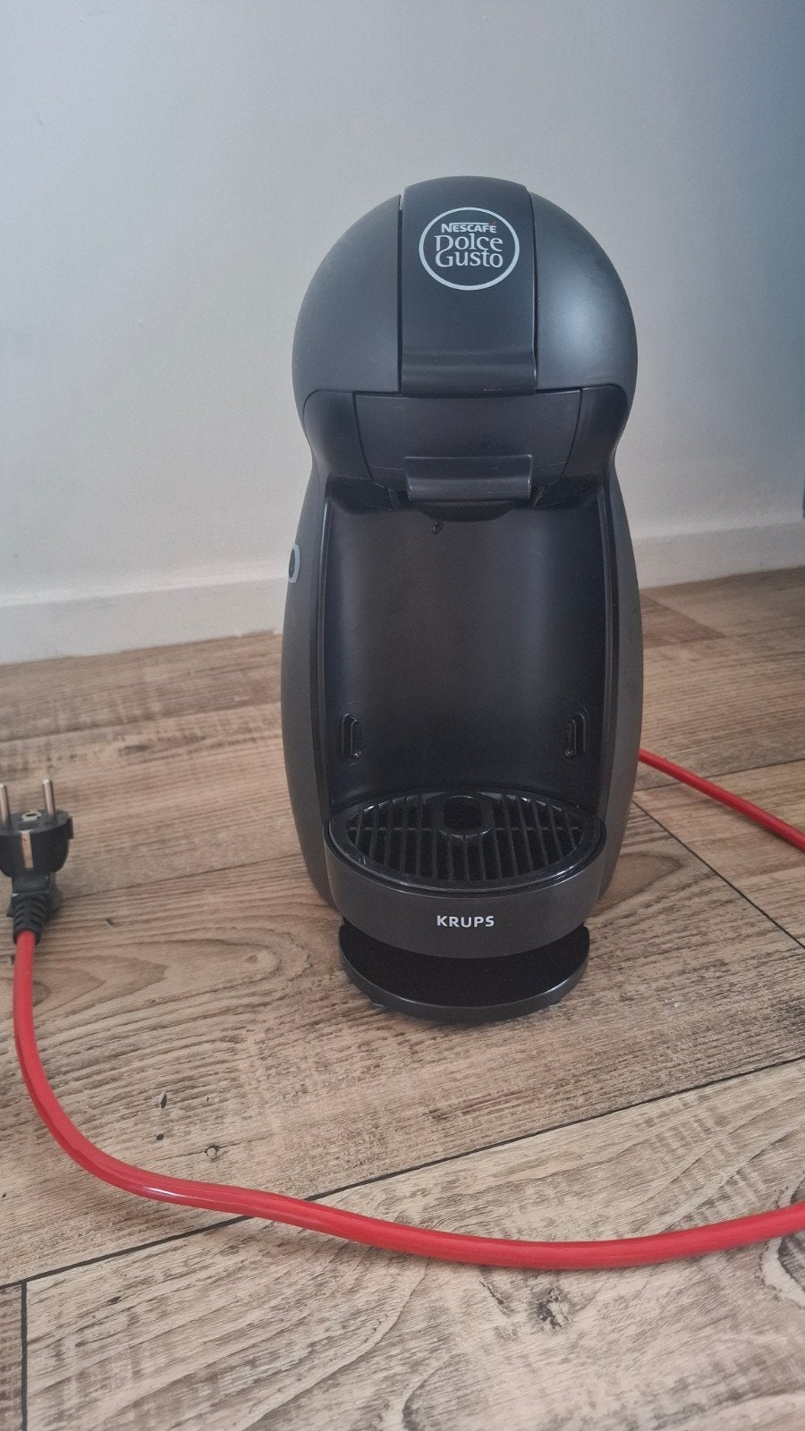 Krups NESCAFÉ Dolce Gusto Piccolo KP100B koffiecupmachine, Witgoed en Apparatuur, Ophalen, Gebruikt, Koffiemachine, 2 tot 4 kopjes