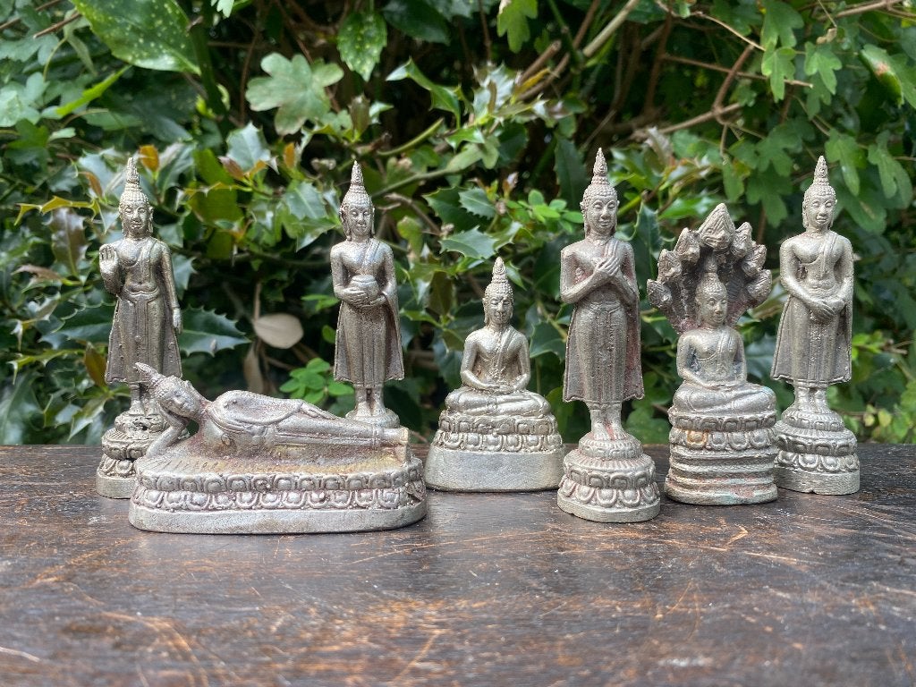 Set van 7 Thaise dag geboorte Boeddha’s beelden – metaal, Metaal, Ophalen of Verzenden, Zo goed als nieuw, Zilver