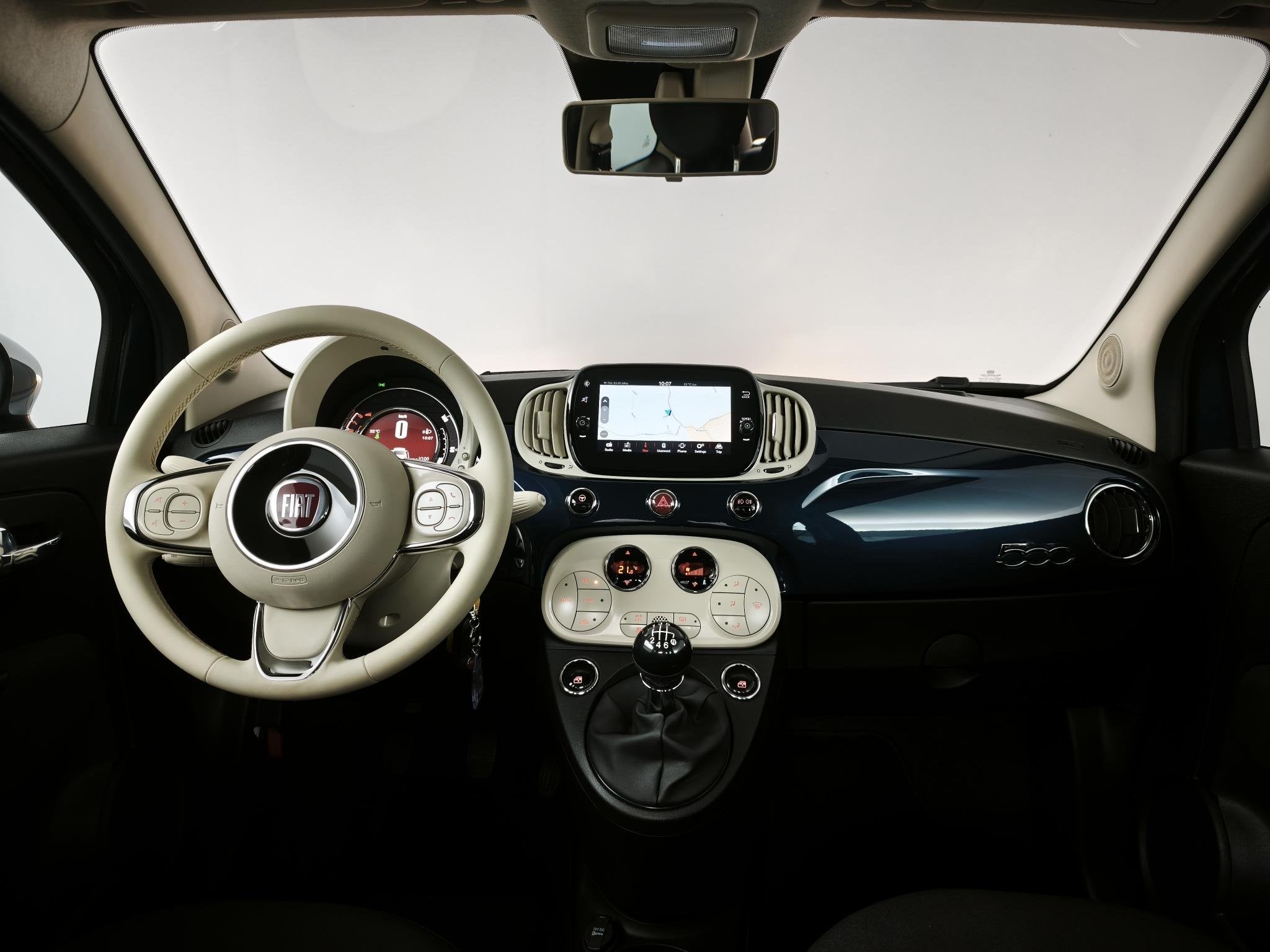 Fiat 500 1.0 Hybrid | Pack Style | Tech Pack |, Stof, Gebruikt, Met garantie (alle), Handgeschakeld