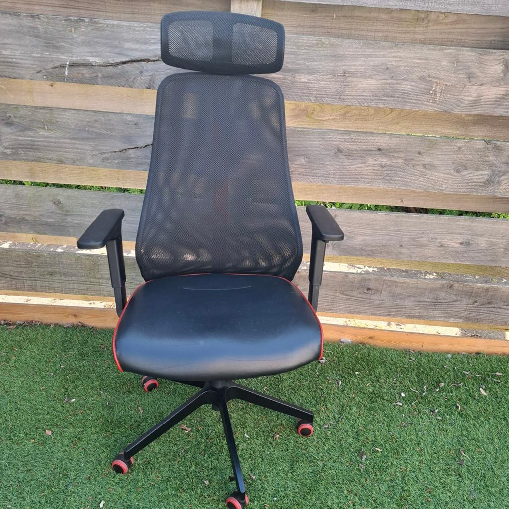 Bureau/gamestoel, Ophalen, Gebruikt, Zwart