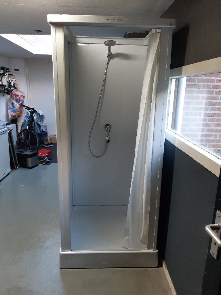 Tehuur: nooddouche, tijdelijke douche, verbouwingsdouche, Ophalen of Verzenden, Zo goed als nieuw, Douche