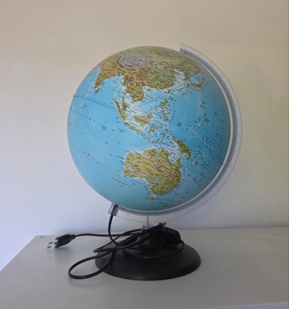 Wereldbol met verlichting (lampje defect), Huis en Inrichting, Woonaccessoires | Wereldbollen, Ophalen, Verlicht, Zo goed als nieuw
