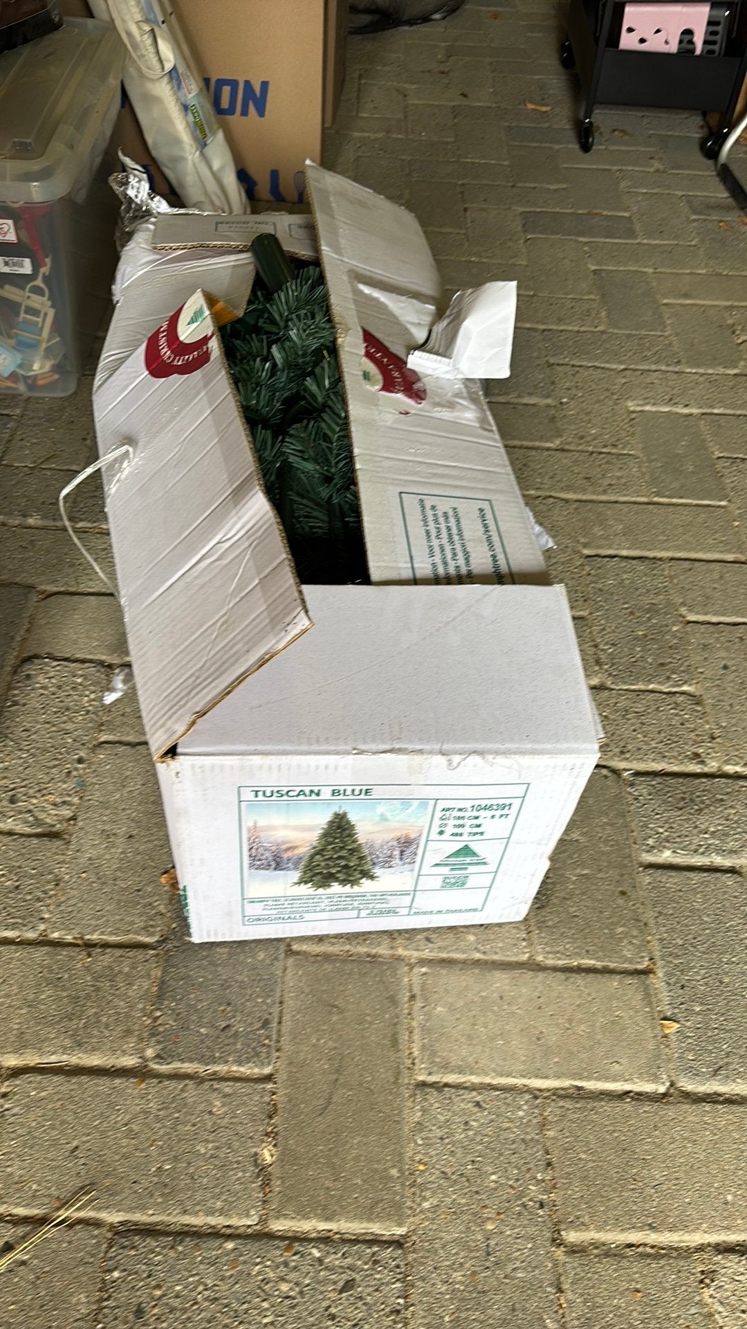 Kerstboom Kunstkerstboom Tuscan blue van Triump Three, Ophalen of Verzenden, Zo goed als nieuw