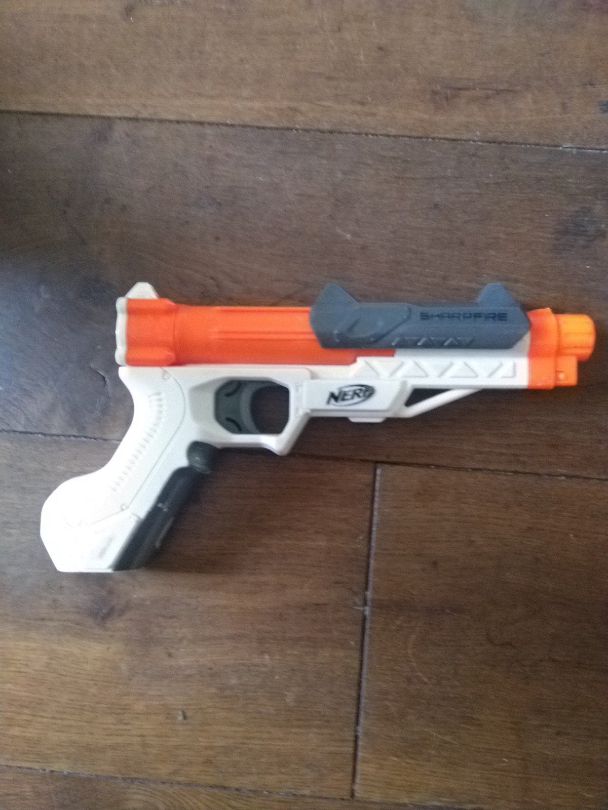 Nerf Sharpfire Blaster - 28 cm, Ophalen of Verzenden, Gebruikt, Jongen of Meisje
