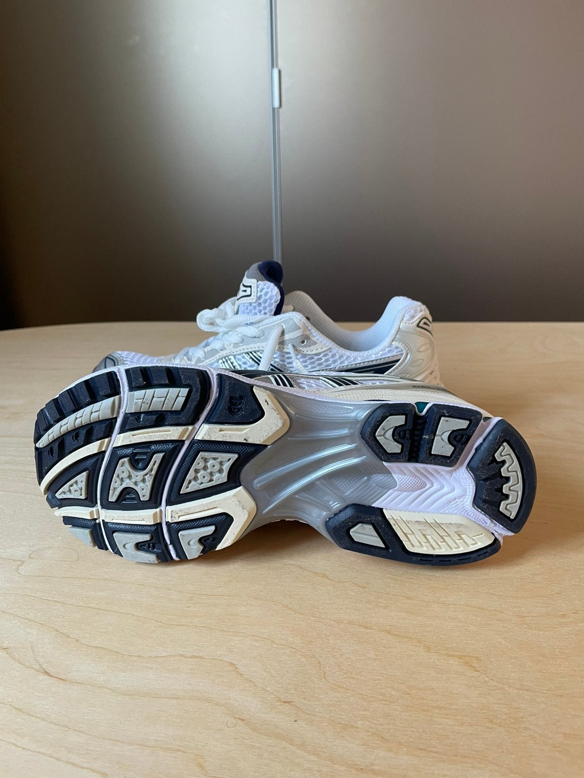 Asics gel kayano 14 mt39, Ophalen of Verzenden, Zo goed als nieuw, Sneakers of Gympen
