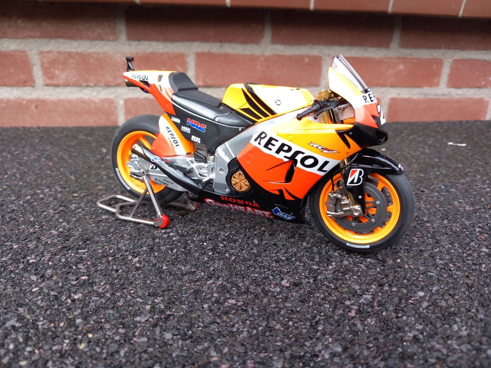≥ Honda RC212V #26 Dani Pedrosa 2011 MotoGP 1/12 (m2406922643