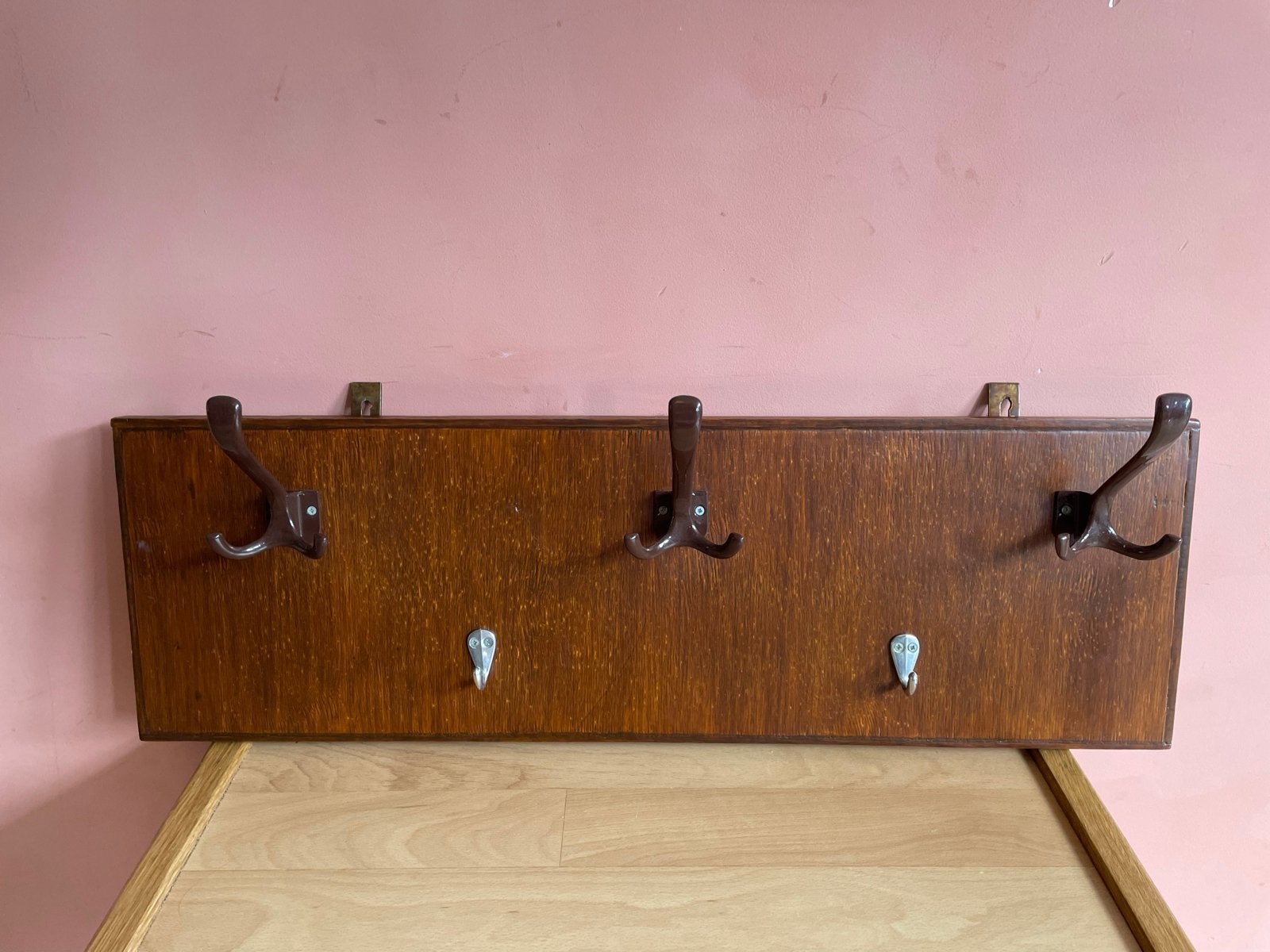 Vintage houten wandkapstok 70x22cm, Wandkapstok, Gebruikt, Ophalen of Verzenden, Minder dan 100 cm