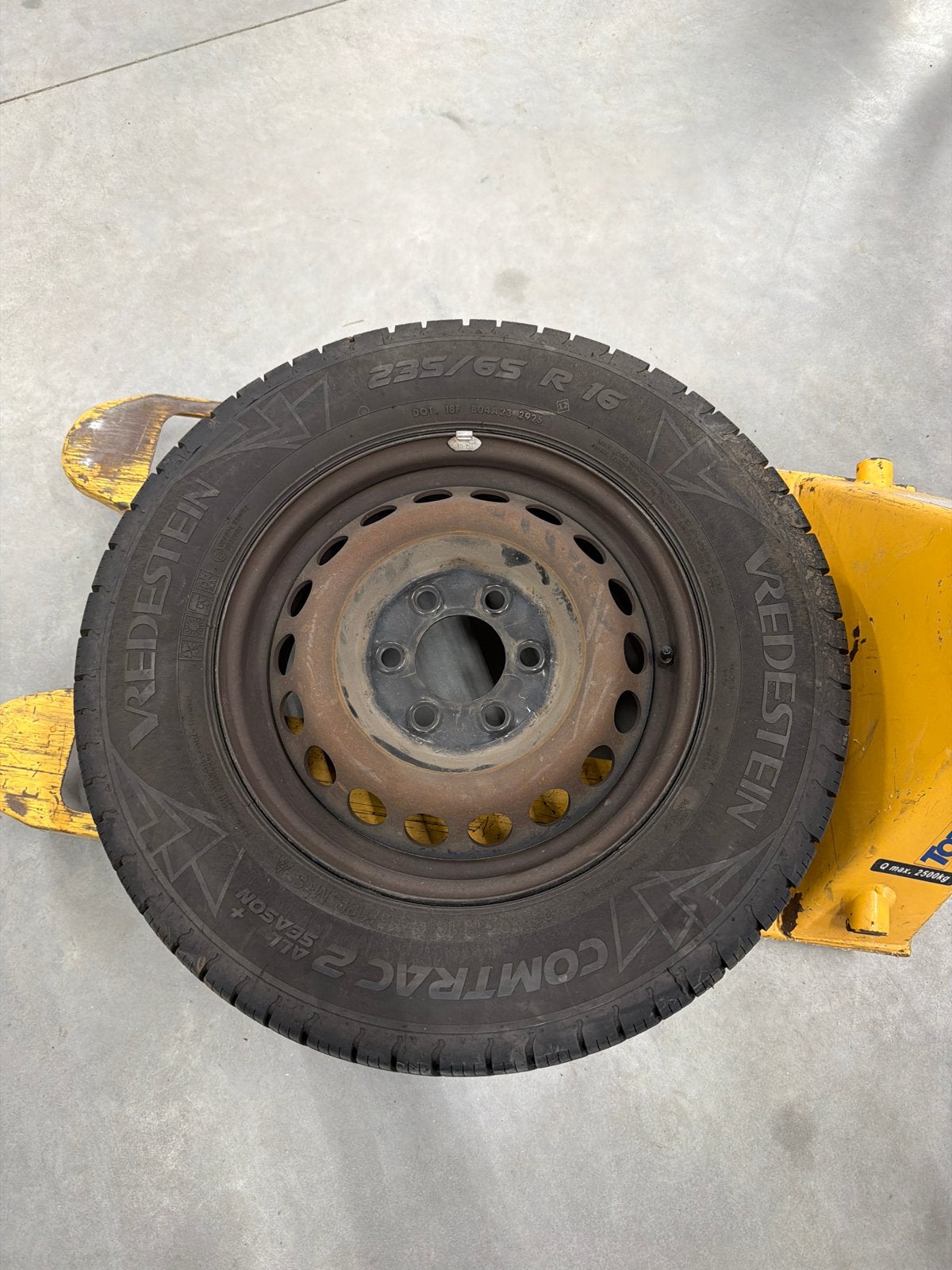 mercedes sprinter Vredestein 2 All Season band op velg, Ophalen, Gebruikt, 16 inch, Banden en Velgen