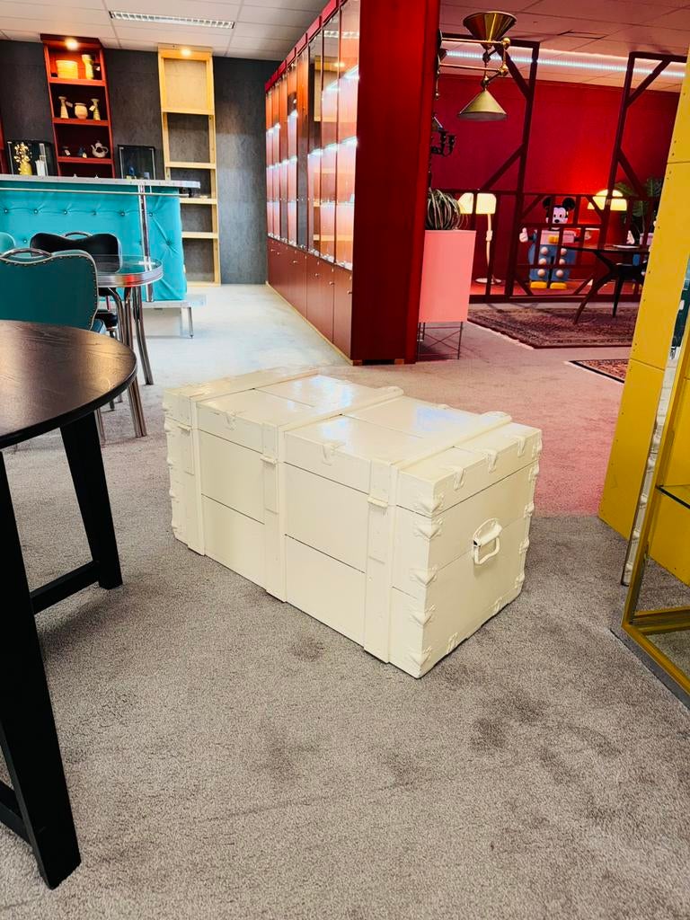 Grote zware hutkoffer kist salontafel, Ophalen of Verzenden, A, A, A