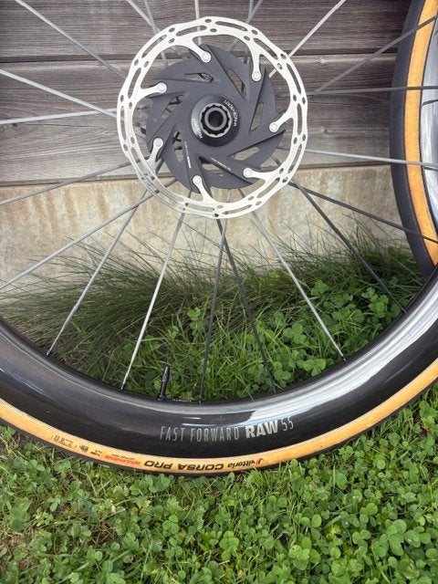 Foto 3 van FFWD Raw 55 carbon wielset - in nieuwstaat!