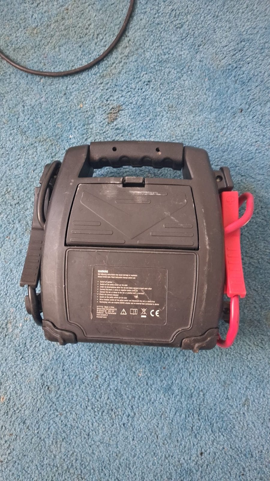 Jumpstarter met LED werklicht - Carpoint, Auto diversen, Jumpstarters, Ophalen, Gebruikt