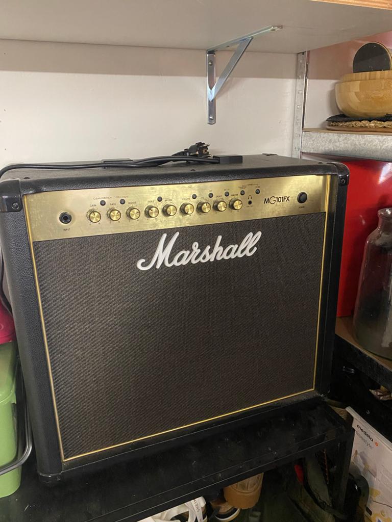 Marshall MG101FX Gitaarversterker - Zo goed als nieuw, Muziek en Instrumenten, Versterkers | Bas en Gitaar, Ophalen, Zo goed als nieuw