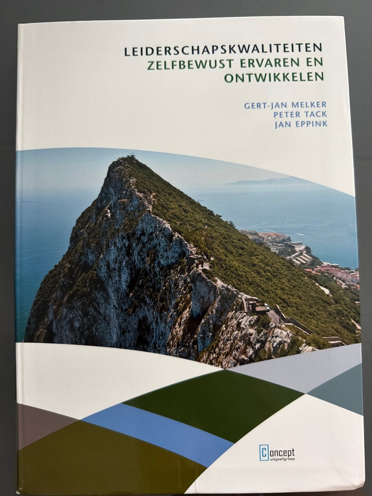 Leiderschapskwaliteiten - Zelfbewust Ervaren en Ontwikkelen, Ophalen of Verzenden, Alpha, Zo goed als nieuw, HBO