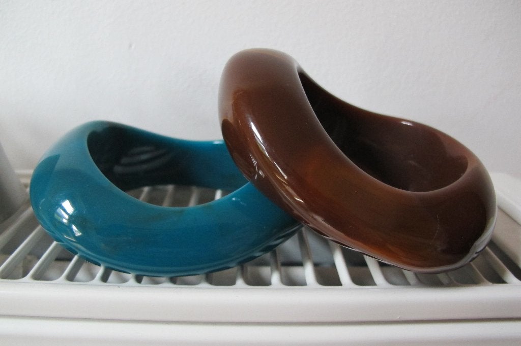 Uneven shape brown/lake blue bangles (H&M), Ophalen of Verzenden, Nieuw, Overige kleuren, Overige materialen
