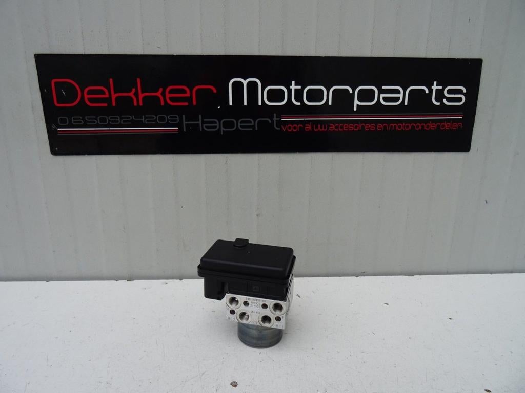 ABS Pomp / Unit Yamaha YZF R6 2017-2018-2019-2020-2021 RJ27, Gebruikt, -, -, Ophalen of Verzenden