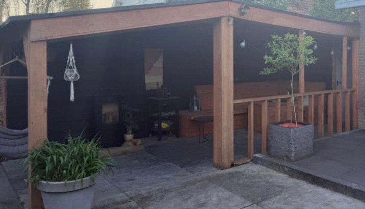 Zeer nette Douglashout overkapping 6x3 incl loungebank/tafel, Ophalen, Zo goed als nieuw, Veranda